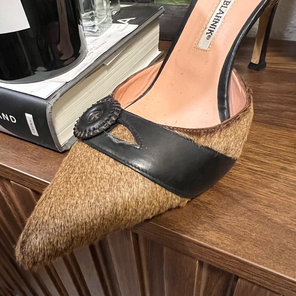 COPY-4 inch heels Manolo Blahnik’s size 40 1/2 fits about a 9 1/2 size 10 NO BOX - Picture 7 of 13